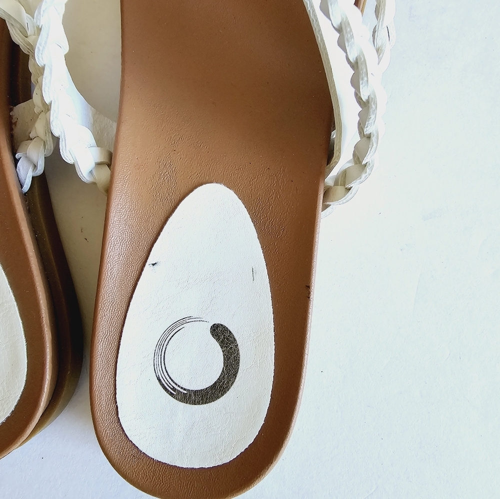 Journee Collection Collette Women's White Tan Sandals Size 9 - Picture 14 of 15